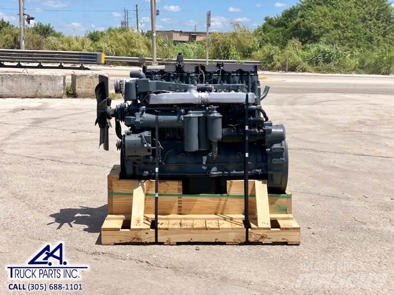 Mack E7 Двигуни