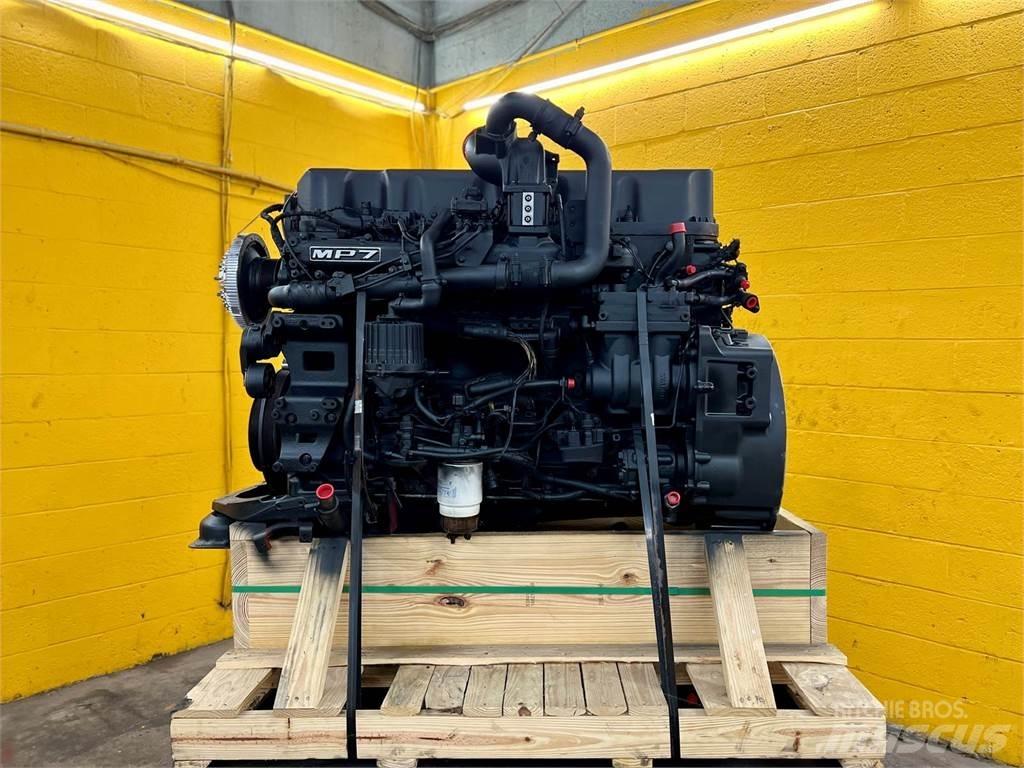 Mack MP7 Двигуни