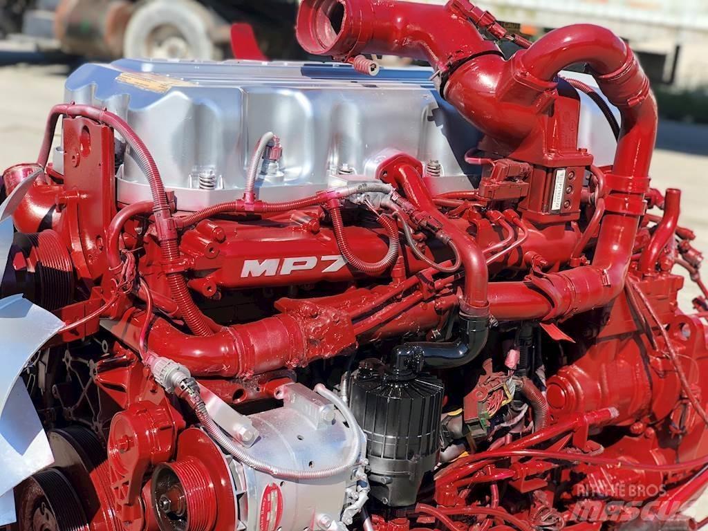 Mack MP7 Двигуни