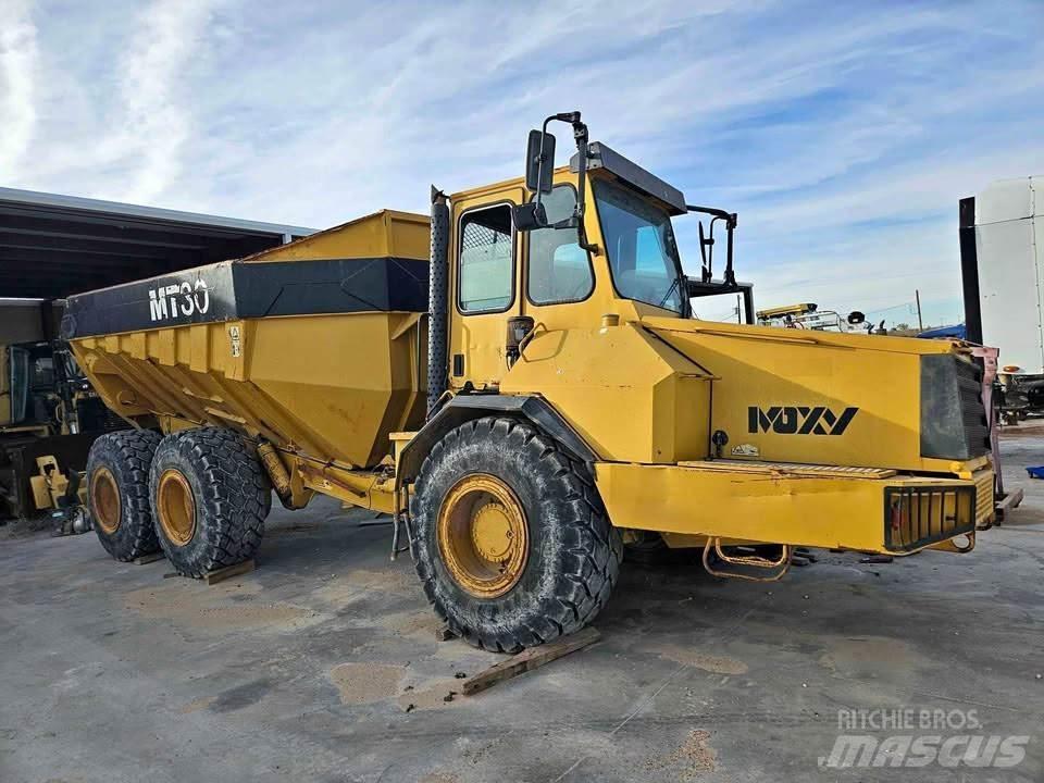 Moxy MT-30 Зчленовані самоскиди