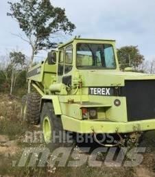 Terex 2566 Панельні фургони