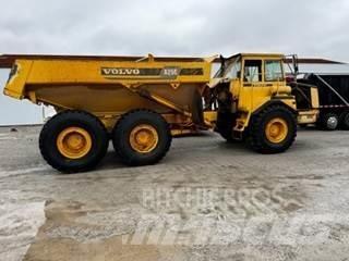 Volvo A25C Зчленовані самоскиди
