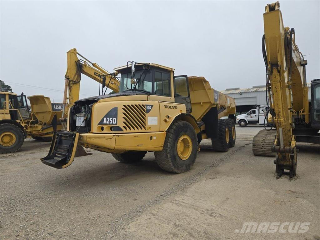 Volvo A25D Зчленовані самоскиди