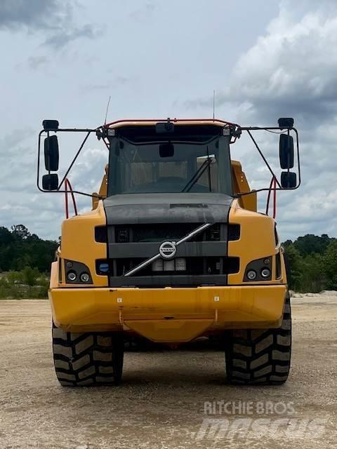 Volvo A25G Зчленовані самоскиди