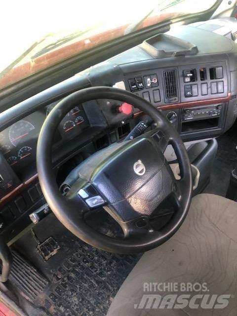 Volvo DHD Тягачі