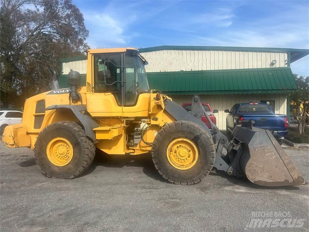 Volvo L70G Фронтальні навантажувачі