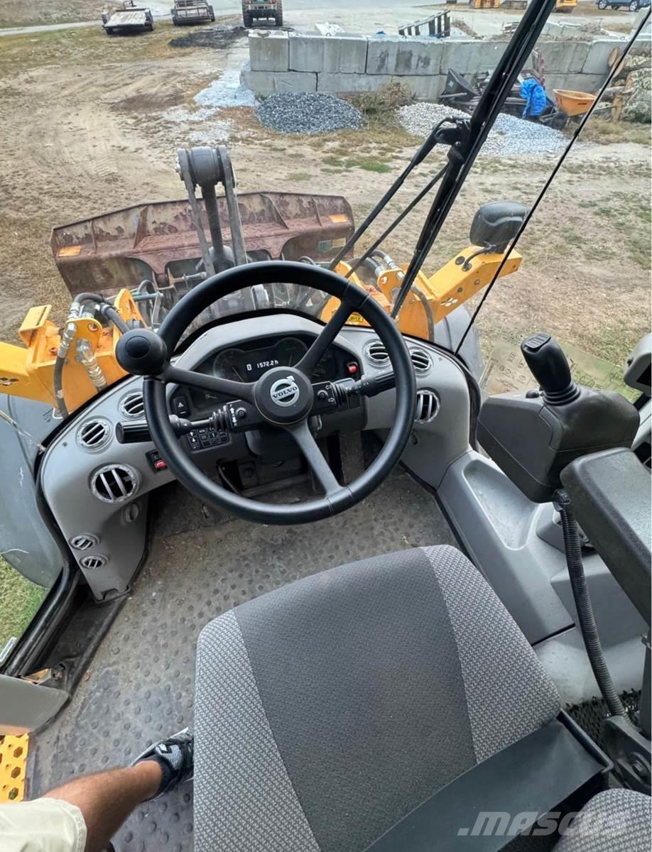 Volvo L70H Фронтальні навантажувачі