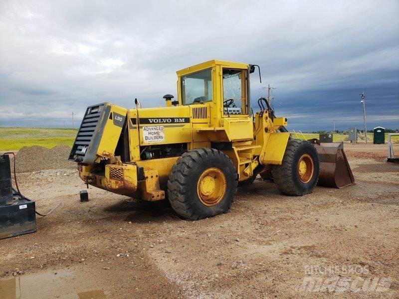 Volvo L90 Фронтальні навантажувачі