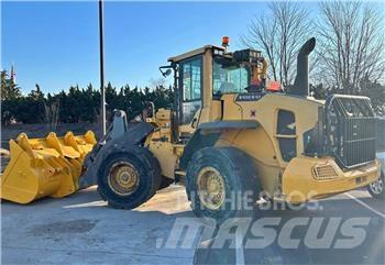 Volvo L90G Фронтальні навантажувачі