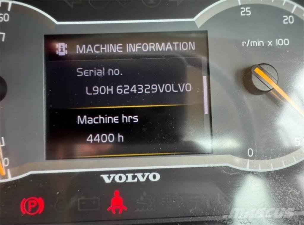 Volvo L90H Фронтальні навантажувачі