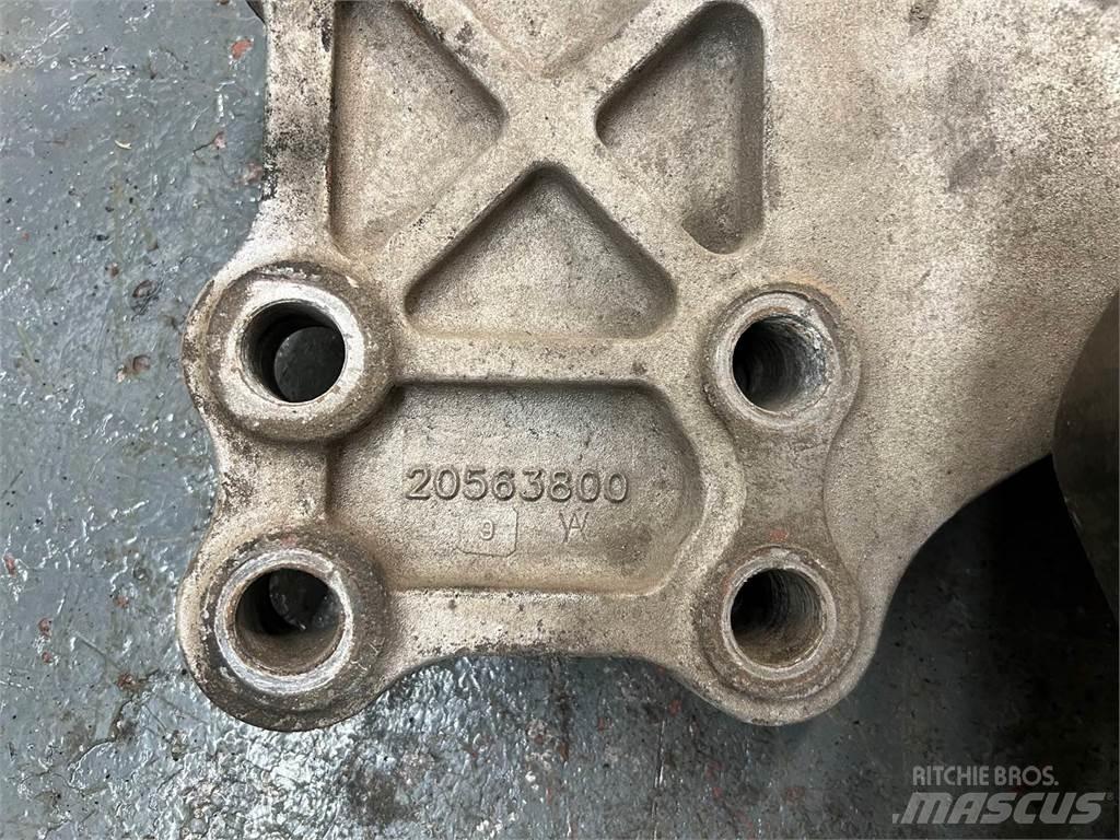 Volvo Mack Двигуни
