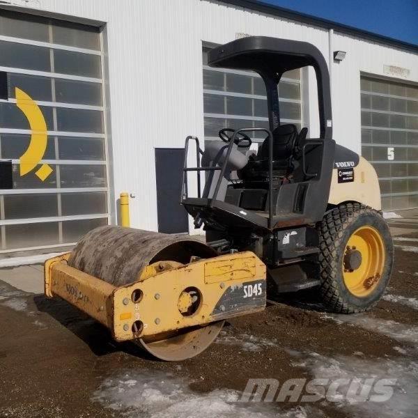 Volvo SD45 Віброплити та вібротрамбовки