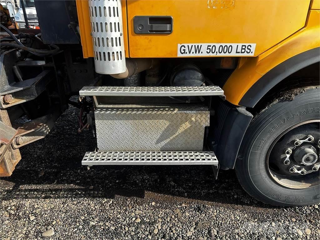 Volvo VHD Снігоочищувальні ножі та плуги