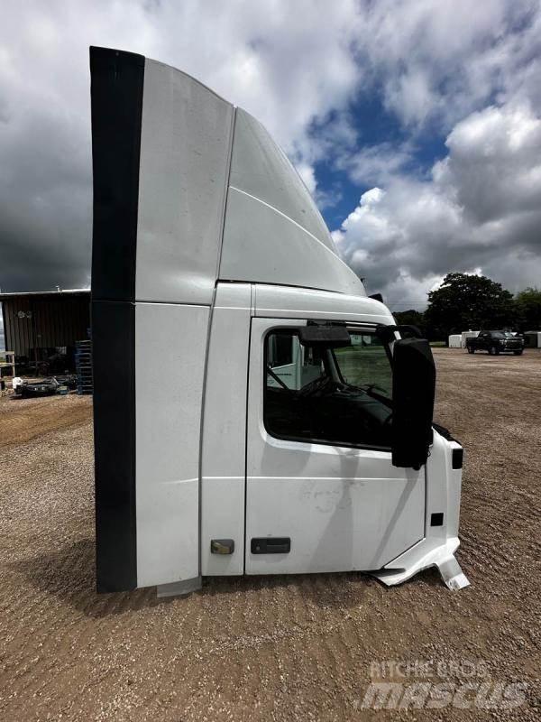 Volvo VNL Транспорт - Інші
