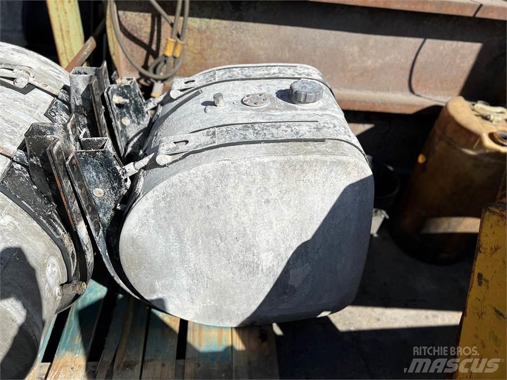 Volvo VNM Вантажівки-цистерни