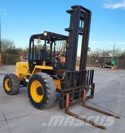 JCB 930 Інше