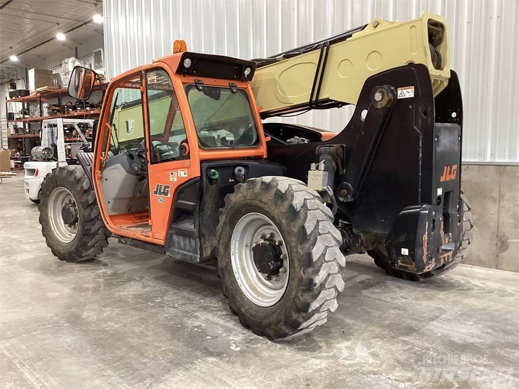 JLG 742 Телескопічні навантажувачі