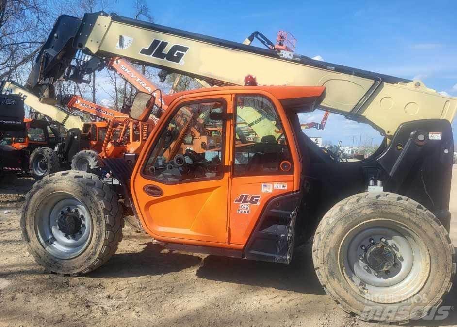 JLG 742 Телескопічні навантажувачі