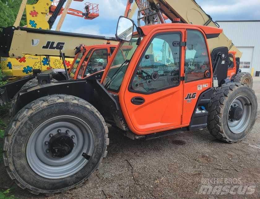 JLG 943 Телескопічні навантажувачі