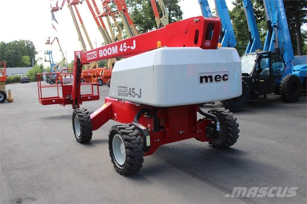 MEC 45J Вертикальні щоглові підйомники