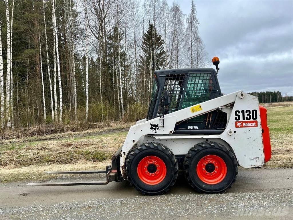 Bobcat S130 Міні-навантажувачі