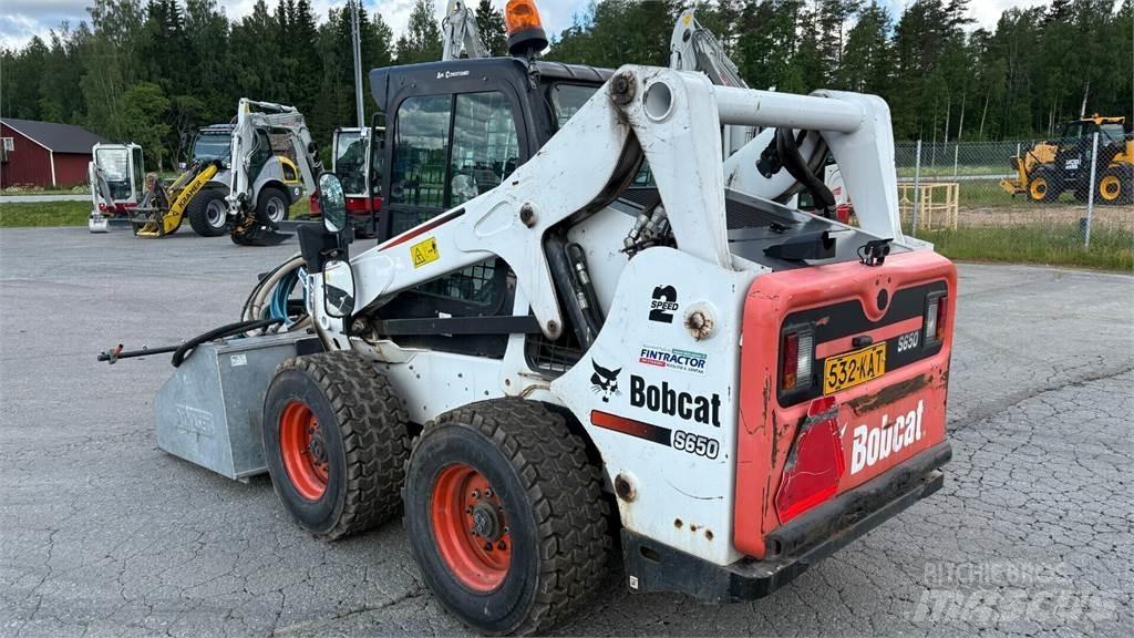Bobcat S650 Міні-навантажувачі