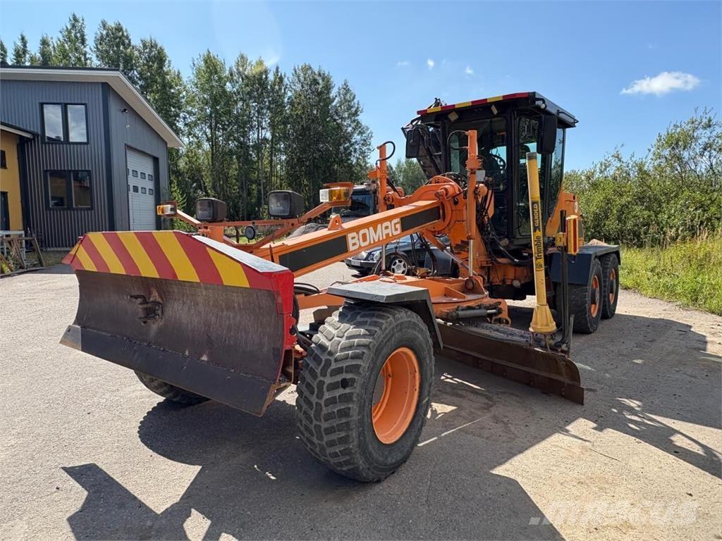 Bomag BG 110 TA Грейдери