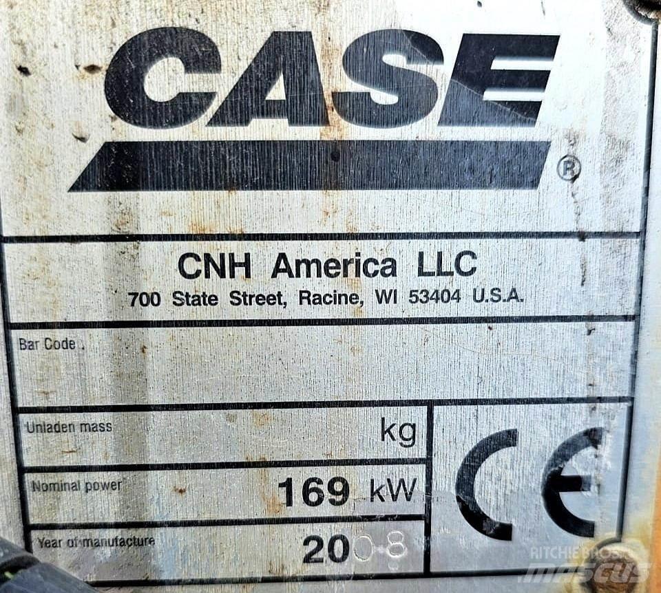 CASE 821E Фронтальні навантажувачі