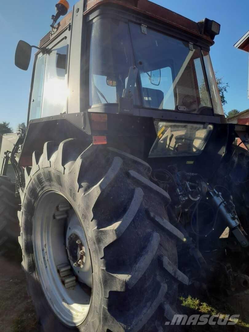 Case IH 4240 Трактори