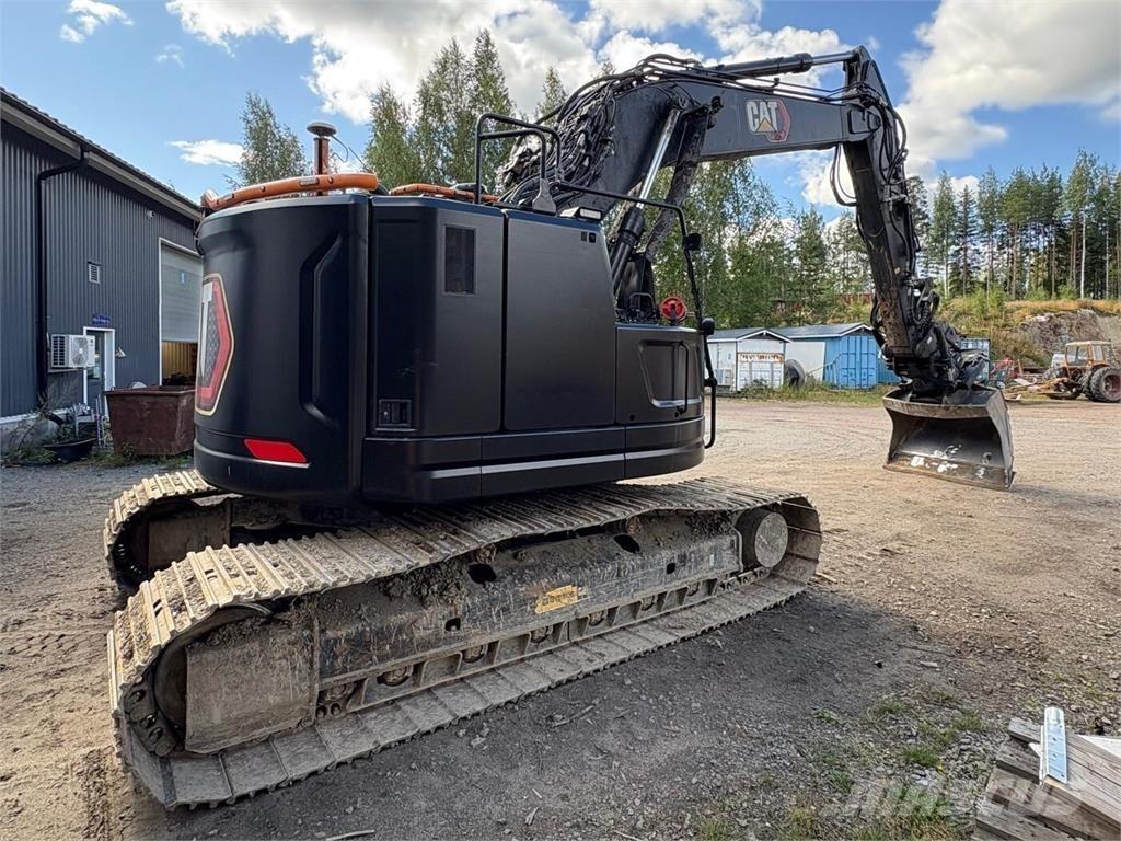 CAT 325 Гусеничні екскаватори