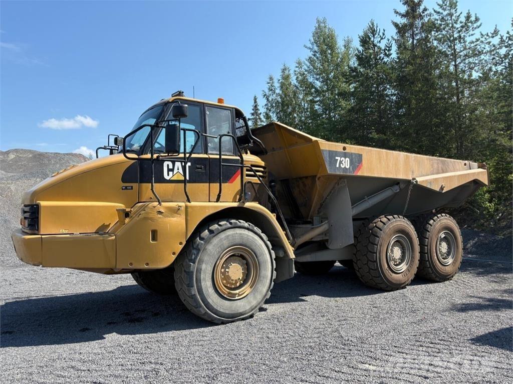 CAT 730 Зчленовані самоскиди