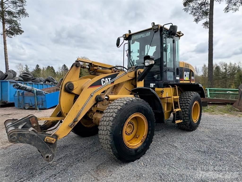 CAT 924 G z Фронтальні навантажувачі