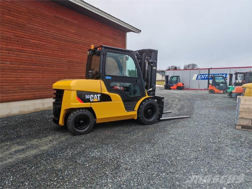 CAT DP50NT Дизельні навантажувачі