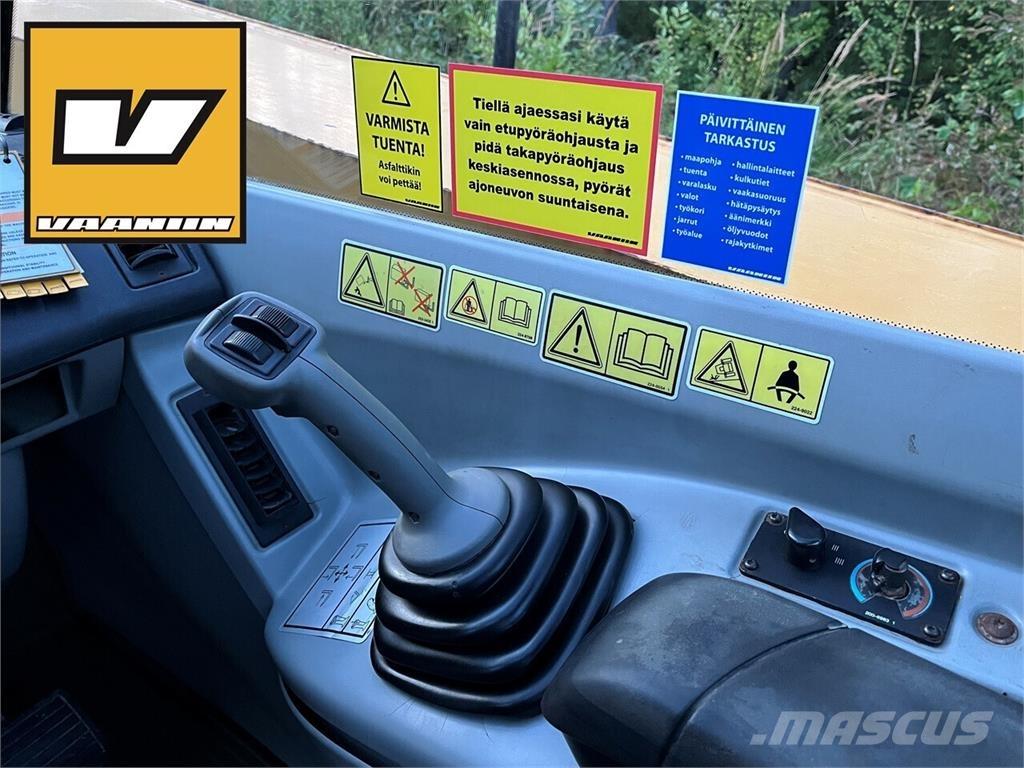 CAT TH355B Телескопічні навантажувачі