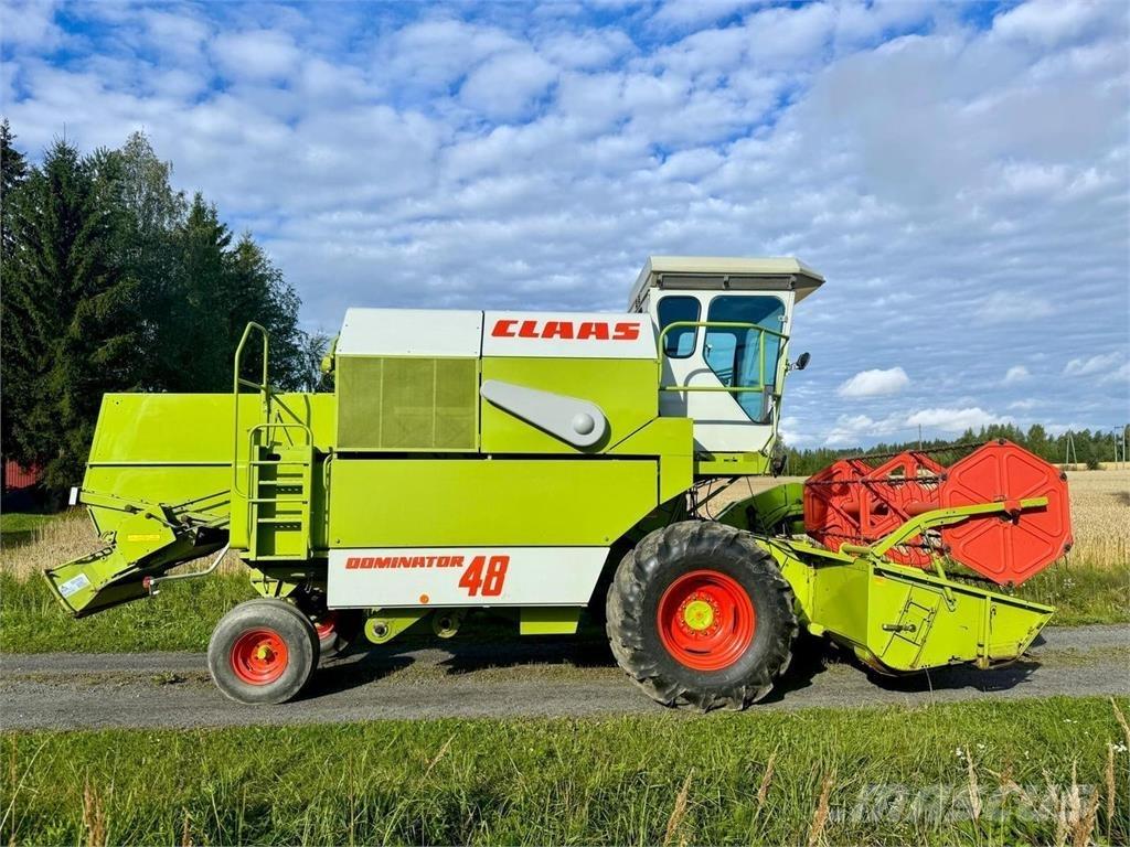 CLAAS 48 Зернозбиральні комбайни