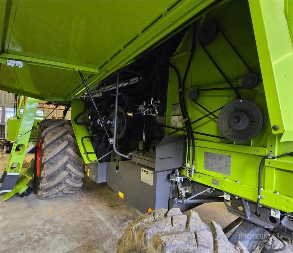 CLAAS Avero 160 Зернозбиральні комбайни