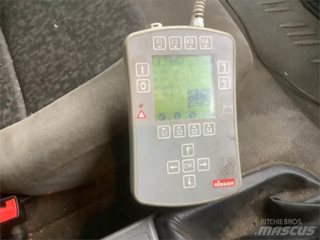 DAF FA lf55 220 Вантажівки / спеціальні