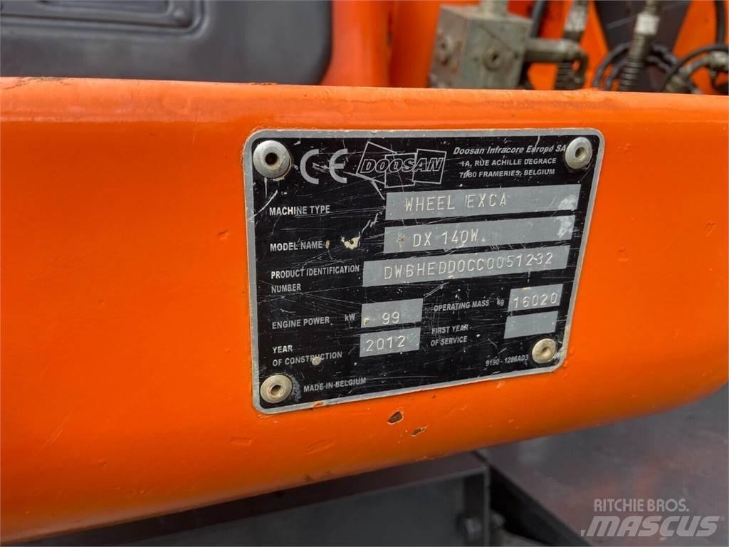 Doosan DX 140W Колісні екскаватори