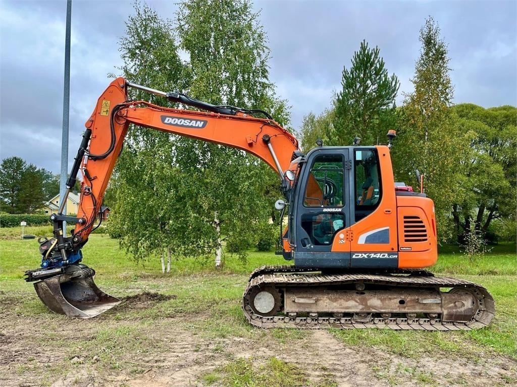 Doosan DX140LC Гусеничні екскаватори