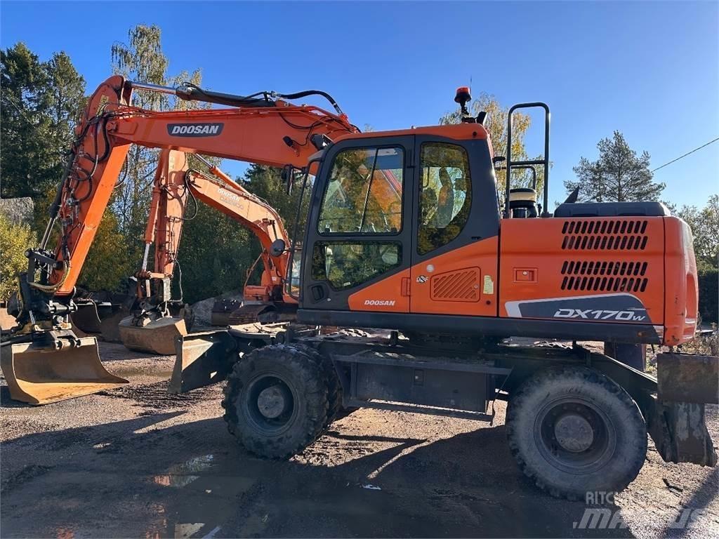Doosan DX170W-5 Колісні екскаватори