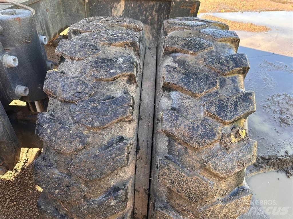 Doosan DX170W-5 Колісні екскаватори