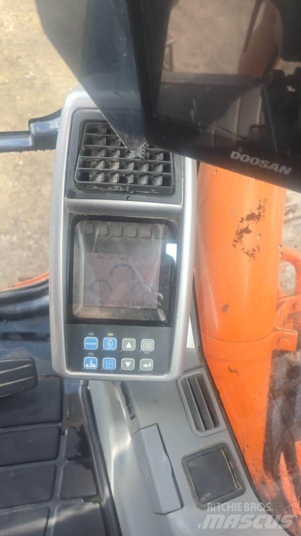 Doosan Dx180 Гусеничні екскаватори