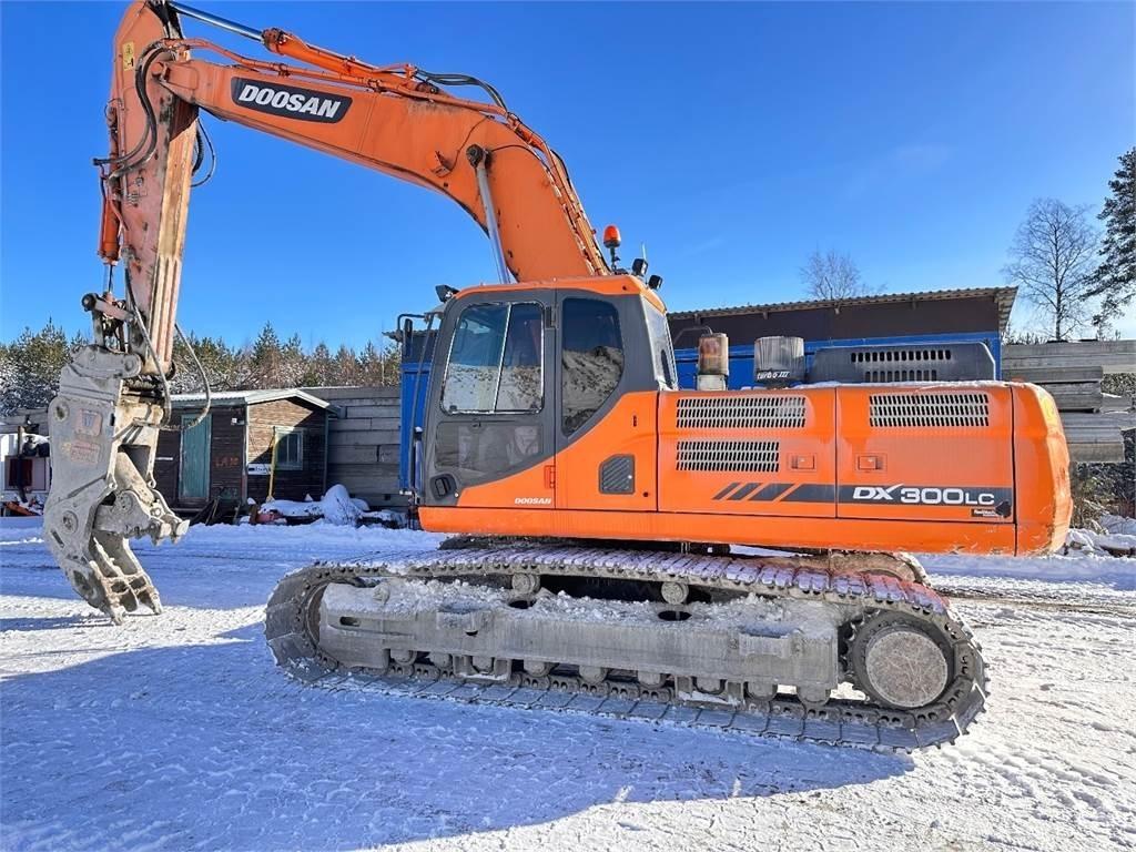 Doosan DX300 LC-3 Гусеничні екскаватори
