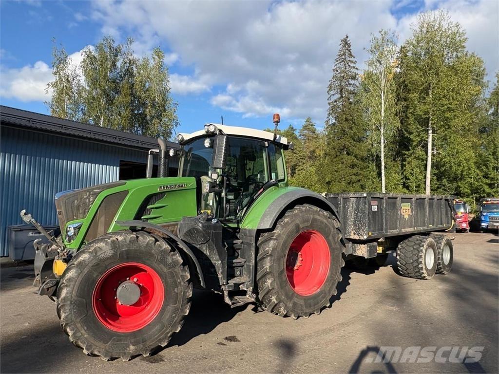 Fendt 828 Vario Трактори