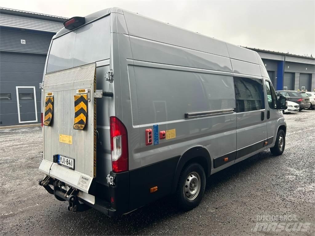 Fiat Ducato Панельні фургони
