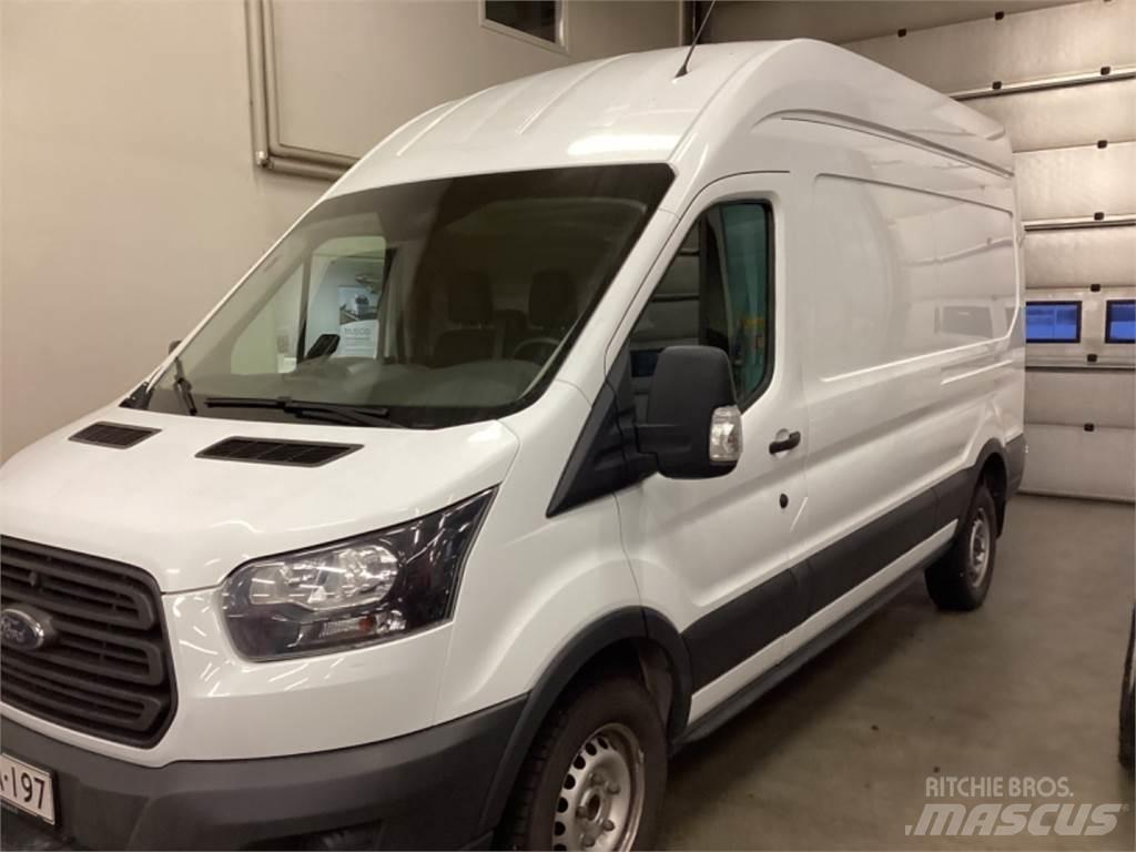 Ford Transit Панельні фургони