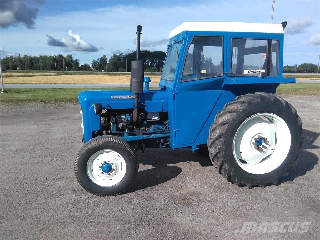 Fordson Dexta Трактори