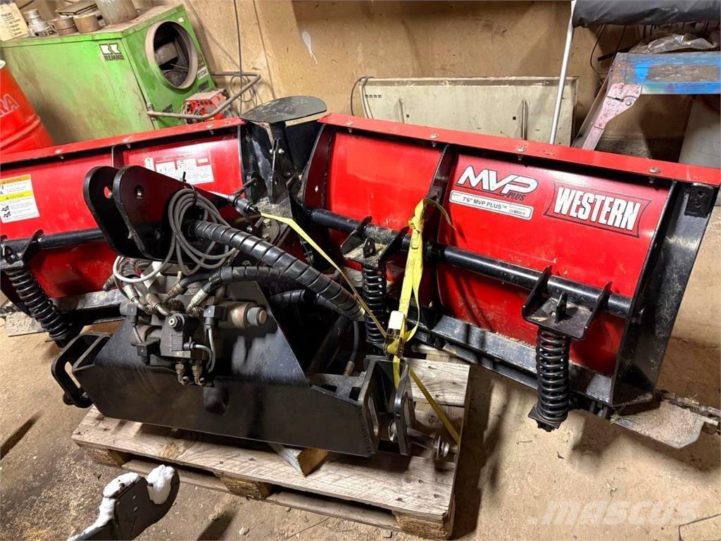 Hilltip Aura Снігоочищувальні ножі та плуги