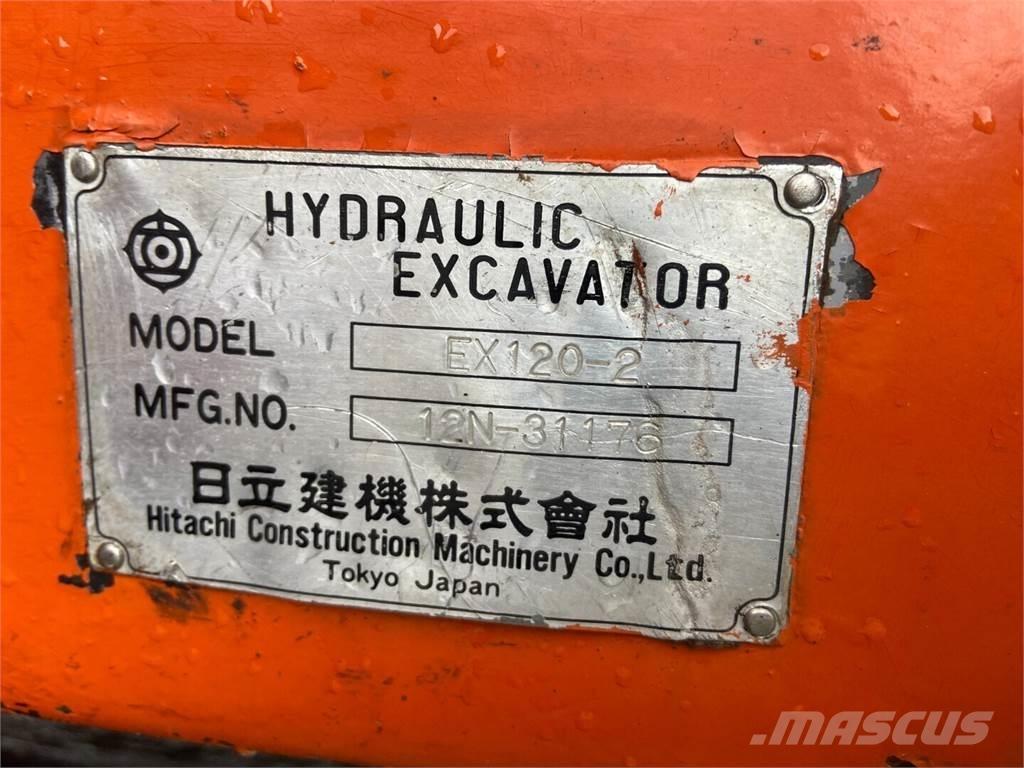 Hitachi Ex 120-2 Гусеничні екскаватори
