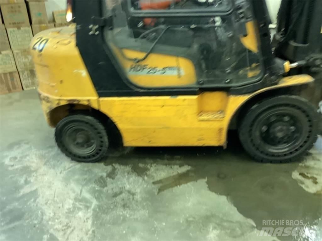 Hyundai HDE 25 E Дизельні навантажувачі